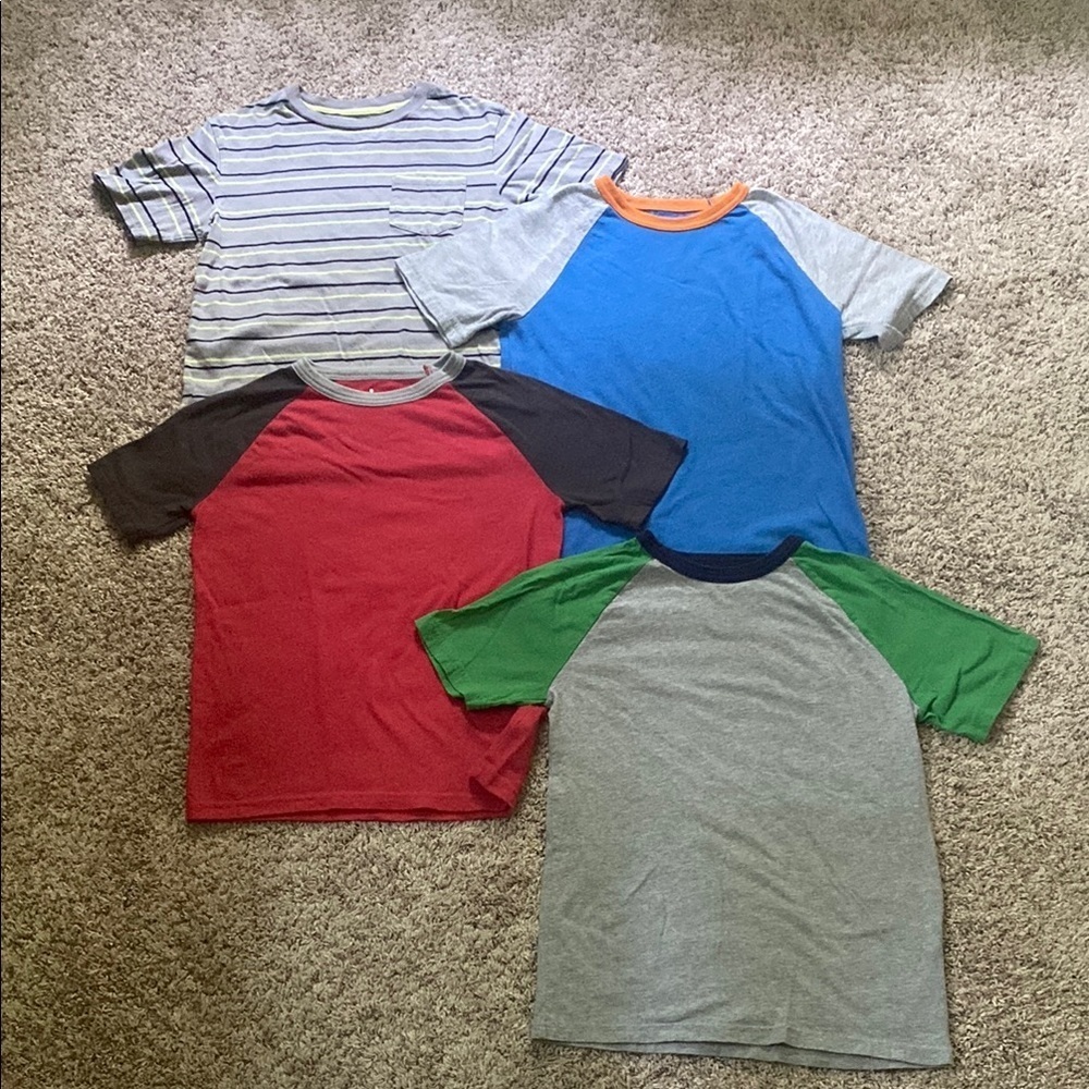 Boys Circo Tee Bundle size M (8/10)